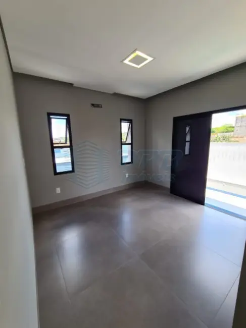 Foto 2 de Sobrado à venda, 302m2 em Ribeirao Preto - SP