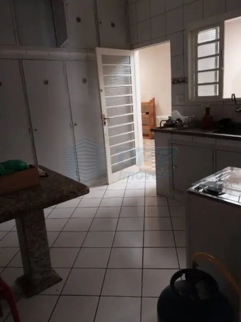 Foto 27 de Casa à venda em Jardim Macedo, Ribeirao Preto - SP