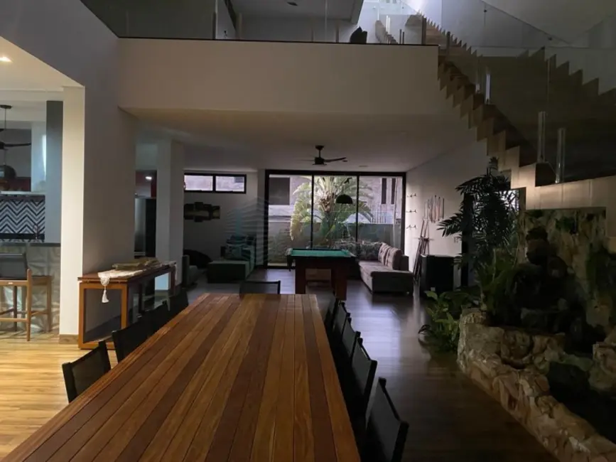 Foto 4 de Sobrado à venda, 520m2 em Rifaina - SP