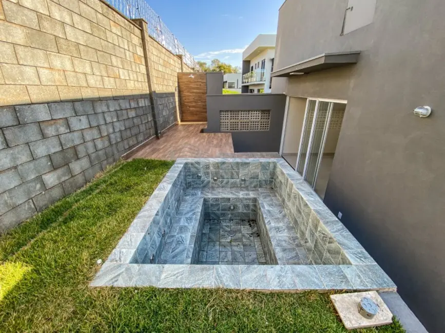 Foto 9 de Casa à venda, 250m2 em Ribeirao Preto - SP