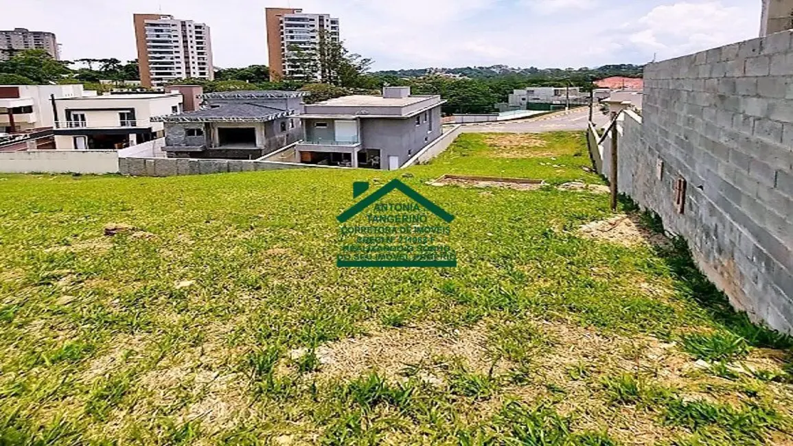 Foto 1 de Terreno / Lote à venda, 459m2 em Aruja - SP