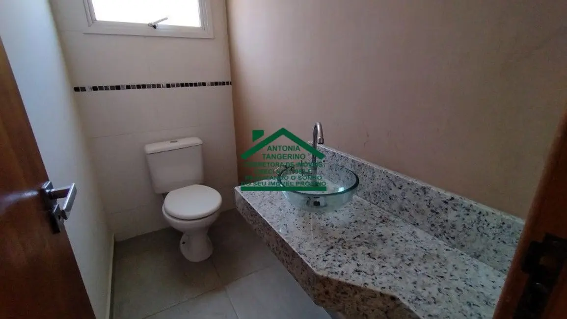 Foto 8 de Sobrado com 3 quartos à venda, 138m2 em Jordanópolis, Aruja - SP