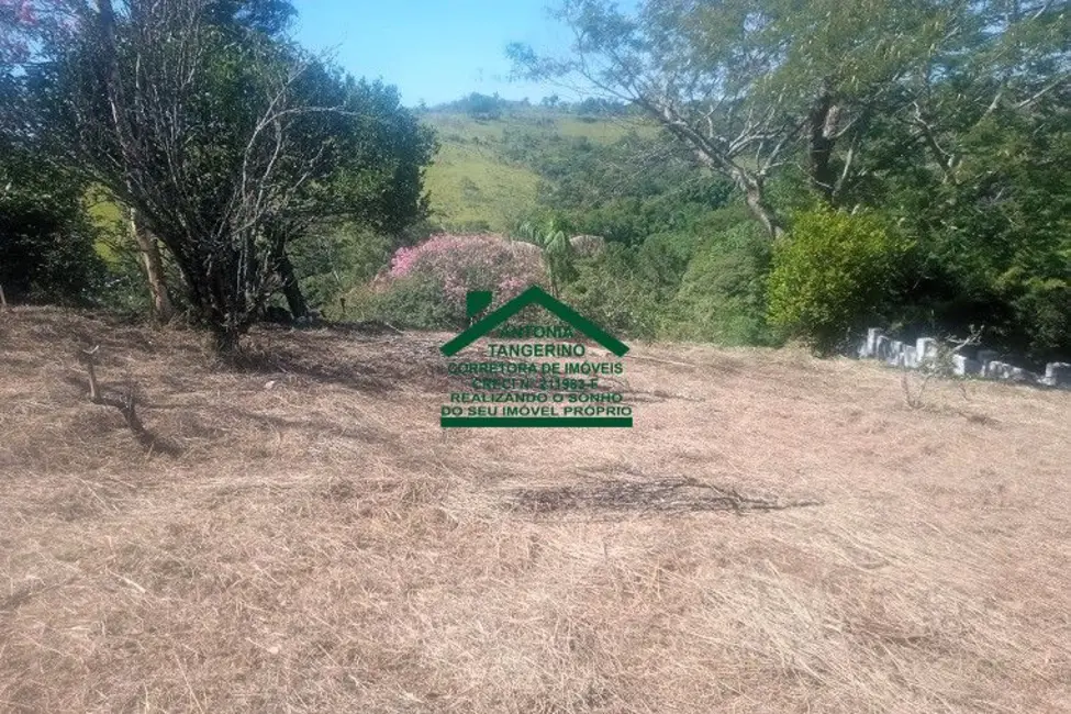 Foto 1 de Terreno / Lote à venda, 1348m2 em Chácaras Copaco, Aruja - SP