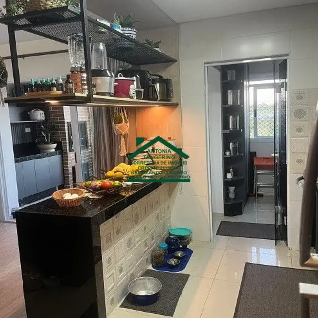 Apartamento com 3 quartos para alugar, 86m2 em Jordanópolis, Aruja - SP - imagem 6 Foto 6 de Apartamento com 3 quartos para alugar, 86m2 em Jordanópolis, Aruja - SP