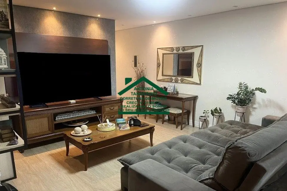 Apartamento com 3 quartos para alugar, 86m2 em Jordanópolis, Aruja - SP - imagem 1 Foto 1 de Apartamento com 3 quartos para alugar, 86m2 em Jordanópolis, Aruja - SP