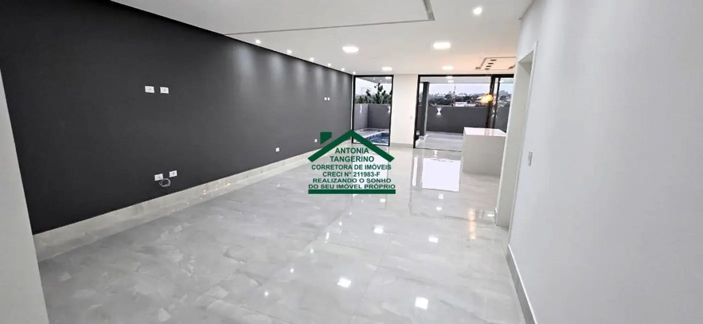 Foto 2 de Casa de Condomínio com 4 quartos à venda, 300m2 em Jardim Fazenda Rincão, Aruja - SP