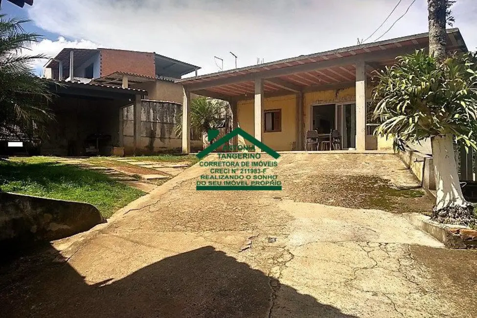 Foto 2 de Chácara com 3 quartos à venda, 165m2 em Chácaras Copaco, Aruja - SP