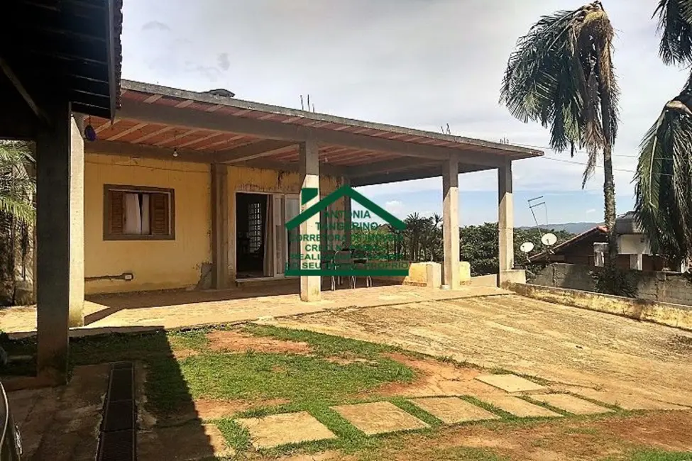 Foto 4 de Chácara com 3 quartos à venda, 165m2 em Chácaras Copaco, Aruja - SP