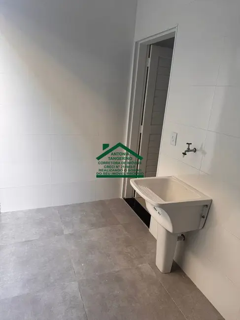 Sobrado com 3 quartos à venda, 112m2 em Arujamérica, Aruja - SP - imagem 5 Foto 5 de Sobrado com 3 quartos à venda, 112m2 em Arujamérica, Aruja - SP