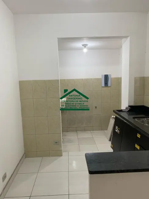 Apartamento com 2 quartos para alugar, 52m2 em Portão, Aruja - SP - imagem 2 Foto 2 de Apartamento com 2 quartos para alugar, 52m2 em Portão, Aruja - SP