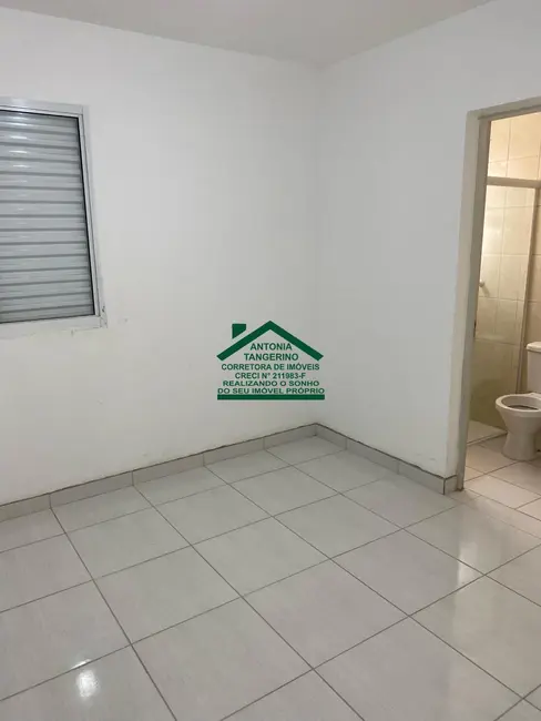 Apartamento com 2 quartos para alugar, 52m2 em Portão, Aruja - SP - imagem 9 Foto 9 de Apartamento com 2 quartos para alugar, 52m2 em Portão, Aruja - SP