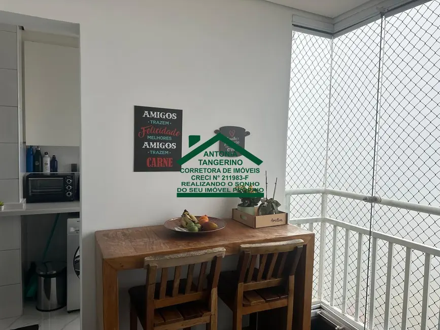 Apartamento com 3 quartos para alugar, 108m2 em Jordanópolis, Aruja - SP - imagem 8 Foto 8 de Apartamento com 3 quartos para alugar, 108m2 em Jordanópolis, Aruja - SP