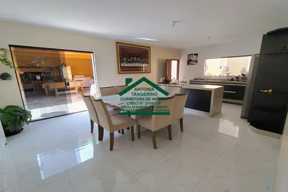 Foto 4 de Chácara com 3 quartos à venda, 350m2 em Chácaras Copaco, Aruja - SP