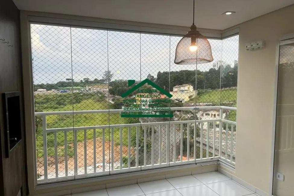 Apartamento com 3 quartos para alugar, 108m2 em Jordanópolis, Aruja - SP - imagem 3 Foto 3 de Apartamento com 3 quartos para alugar, 108m2 em Jordanópolis, Aruja - SP