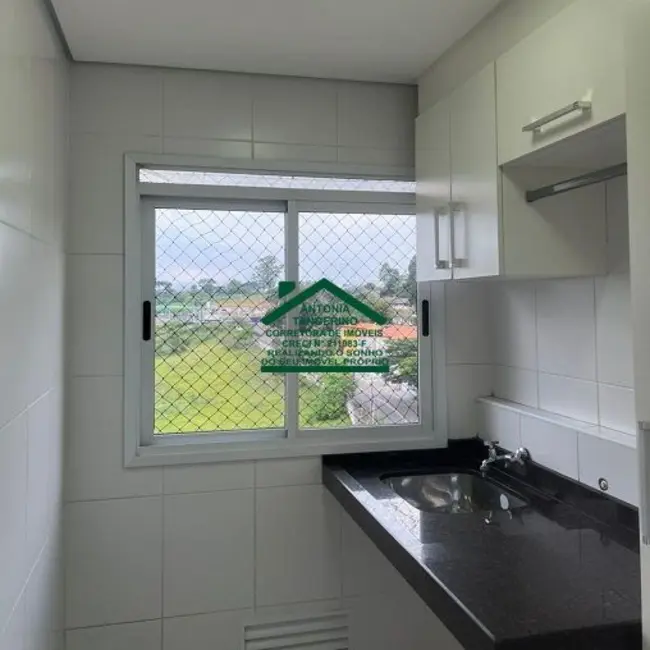 Apartamento com 3 quartos para alugar, 108m2 em Jordanópolis, Aruja - SP - imagem 7 Foto 7 de Apartamento com 3 quartos para alugar, 108m2 em Jordanópolis, Aruja - SP