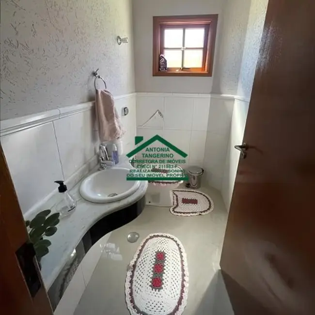 Foto 3 de Sobrado com 3 quartos à venda, 120m2 em Vila Pilar, Aruja - SP