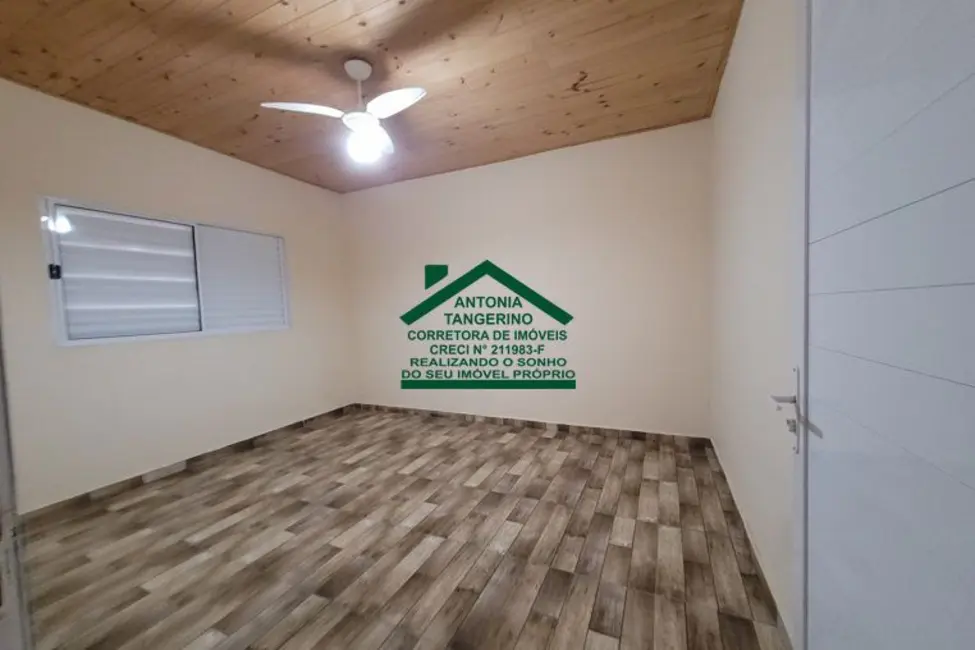 Foto 9 de Chácara com 3 quartos à venda, 300m2 em Chácaras Copaco, Aruja - SP