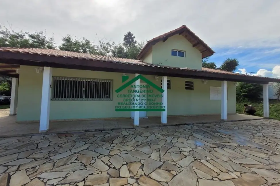 Foto 2 de Chácara com 3 quartos à venda, 300m2 em Chácaras Copaco, Aruja - SP