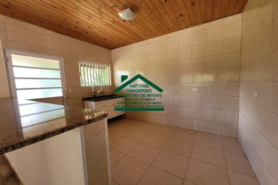 Foto 5 de Chácara com 3 quartos à venda, 300m2 em Chácaras Copaco, Aruja - SP