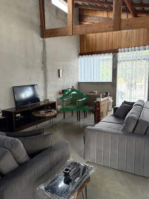 Foto 3 de Chácara com 4 quartos à venda, 180m2 em Santa Isabel - SP