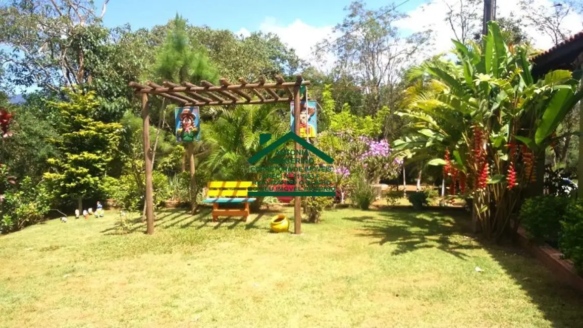 Foto 4 de Chácara com 5 quartos à venda, 400m2 em Canjicas, Aruja - SP