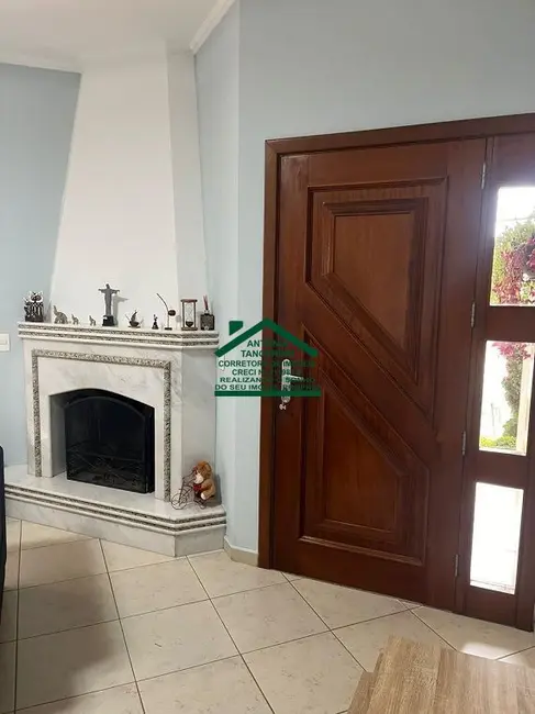 Foto 8 de Casa de Condomínio com 3 quartos à venda, 336m2 em Caputera, Aruja - SP