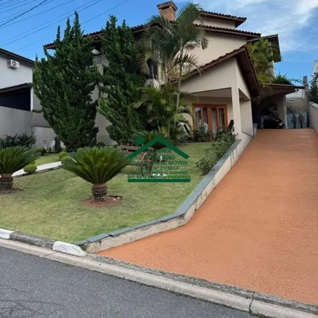 Foto 2 de Casa de Condomínio com 3 quartos à venda, 336m2 em Caputera, Aruja - SP