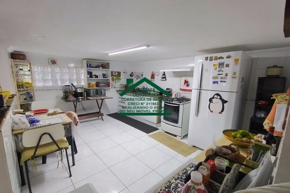 Foto 8 de Chácara com 3 quartos à venda, 200m2 em Chácaras Copaco, Aruja - SP