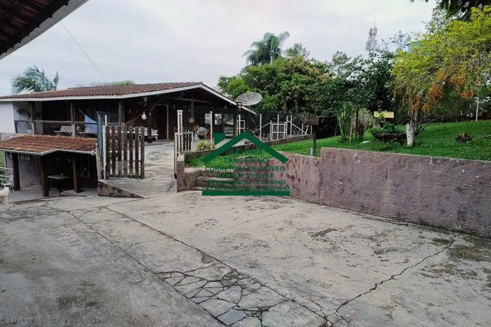 Foto 1 de Chácara com 3 quartos à venda, 200m2 em Chácaras Copaco, Aruja - SP