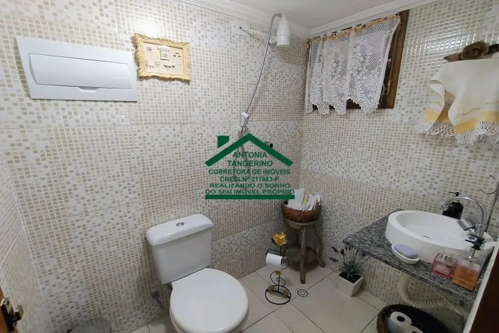 Foto 9 de Chácara com 3 quartos à venda, 200m2 em Chácaras Copaco, Aruja - SP