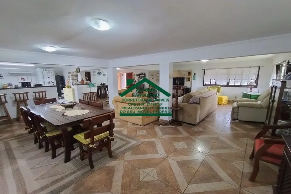 Foto 4 de Chácara com 3 quartos à venda, 200m2 em Chácaras Copaco, Aruja - SP