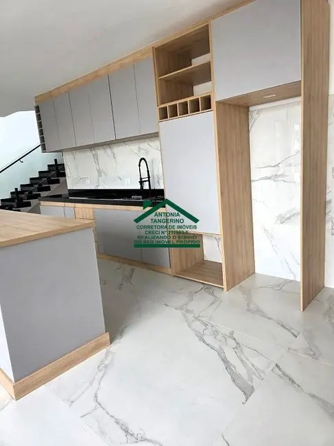 Foto 7 de Casa de Condomínio com 3 quartos à venda, 342m2 em Caputera, Aruja - SP