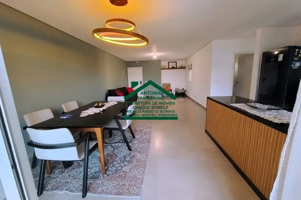 Apartamento com 2 quartos para alugar, 86m2 em Jordanópolis, Aruja - SP - imagem 9 Foto 9 de Apartamento com 2 quartos para alugar, 86m2 em Jordanópolis, Aruja - SP