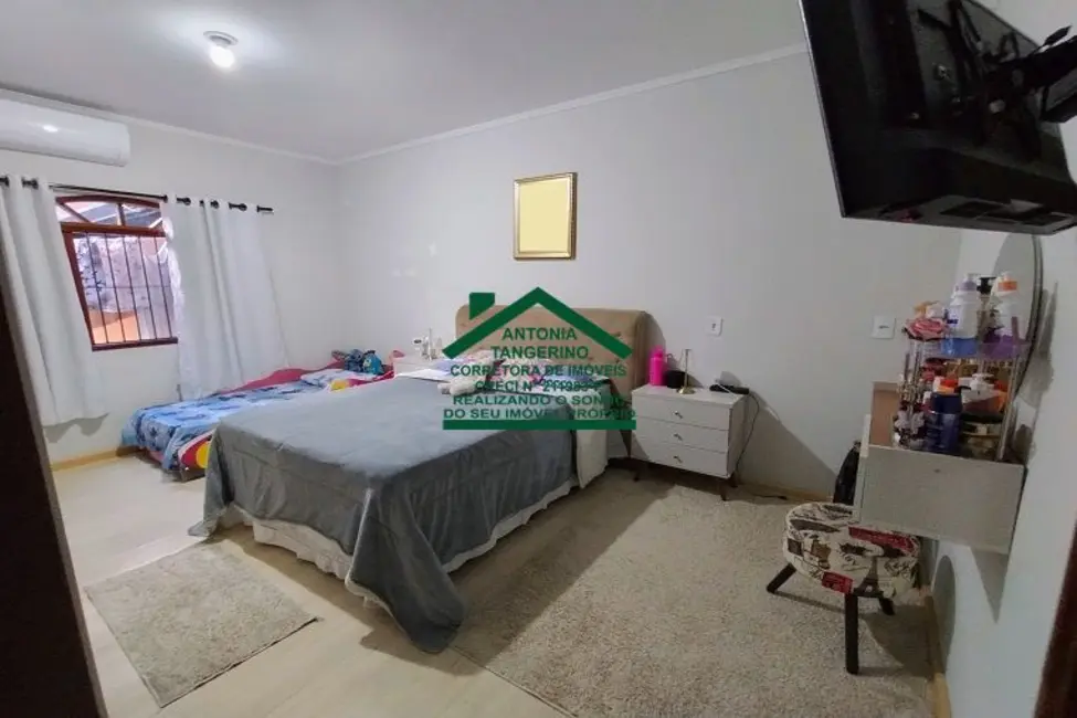 Foto 6 de Sobrado com 3 quartos à venda, 230m2 em Arujá Center Ville, Aruja - SP