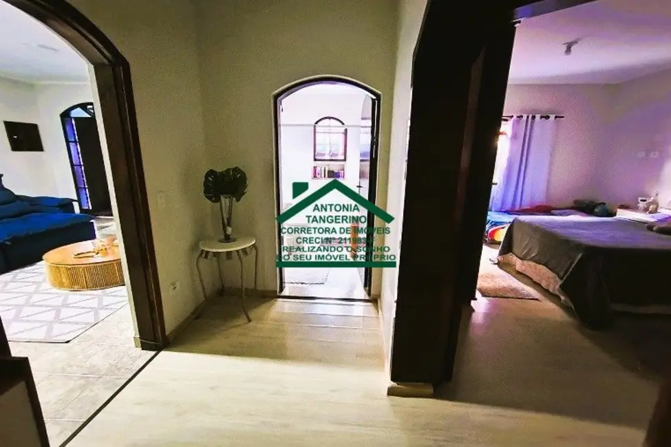 Foto 5 de Sobrado com 3 quartos à venda, 230m2 em Arujá Center Ville, Aruja - SP