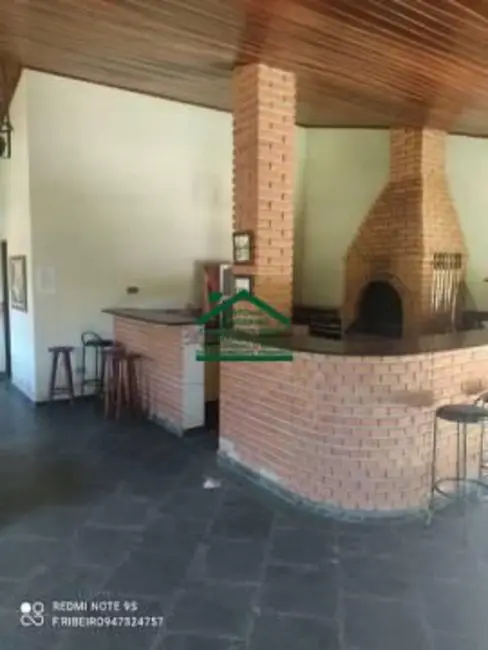 Chácara com 6 quartos à venda, 600m2 em Jardim Santo Antônio, Aruja - SP - imagem 4 Foto 4 de Chácara com 6 quartos à venda, 600m2 em Jardim Santo Antônio, Aruja - SP