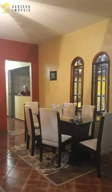 Foto 2 de Casa com 4 quartos à venda, 250m2 em Sarzedo - MG