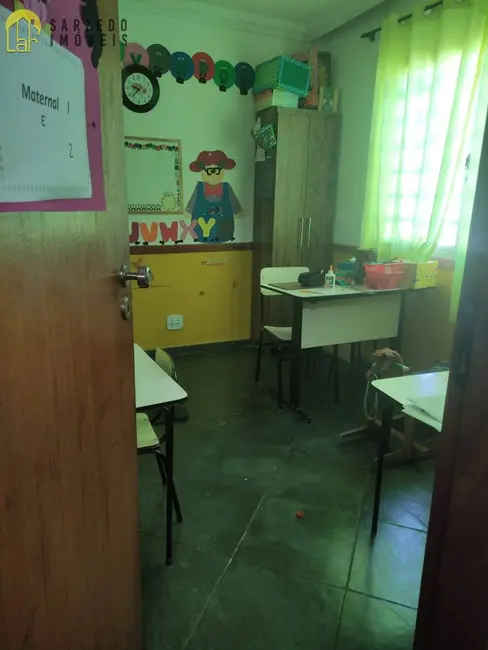 Foto 9 de Casa com 4 quartos à venda, 253m2 em Sarzedo - MG