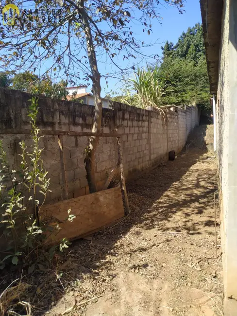 Casa com 4 quartos à venda, 360m2 em Mario Campos - MG - imagem 3 Foto 3 de Casa com 4 quartos à venda, 360m2 em Mario Campos - MG