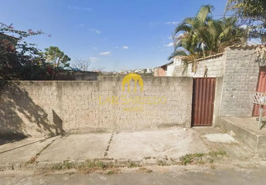 Foto 1 de Terreno / Lote à venda, 250m2 em Sarzedo - MG
