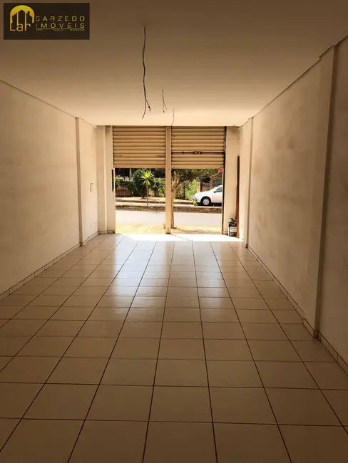 Foto 5 de Loja para alugar, 52m2 em Sarzedo - MG
