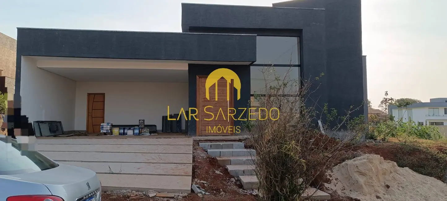 Foto 2 de Casa com 3 quartos à venda, 1000m2 em Mario Campos - MG