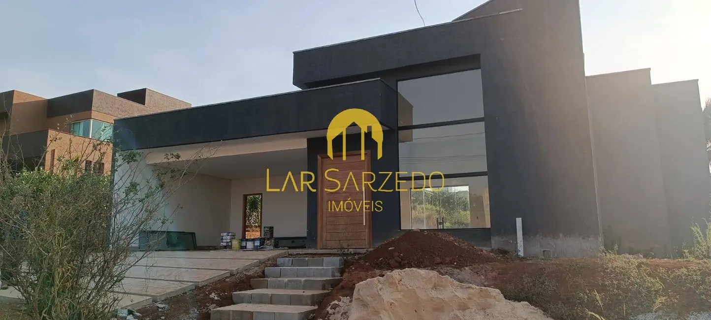 Foto 1 de Casa com 3 quartos à venda, 1000m2 em Mario Campos - MG