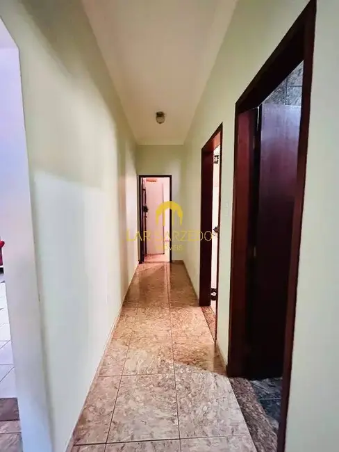 Casa com 4 quartos à venda, 250m2 em Tirol (Barreiro), Belo Horizonte - MG - imagem 6 Foto 6 de Casa com 4 quartos à venda, 250m2 em Tirol (Barreiro), Belo Horizonte - MG