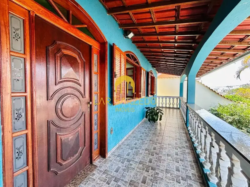 Foto 2 de Casa com 4 quartos à venda, 250m2 em Tirol (Barreiro), Belo Horizonte - MG