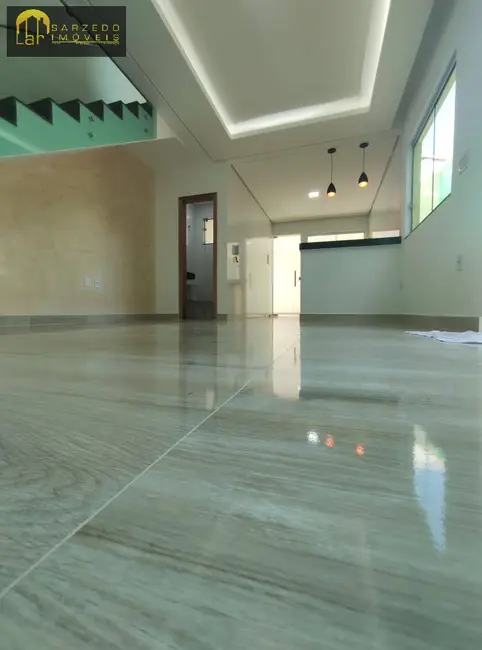 Foto 5 de Casa de Condomínio com 3 quartos à venda, 180m2 em Sarzedo - MG