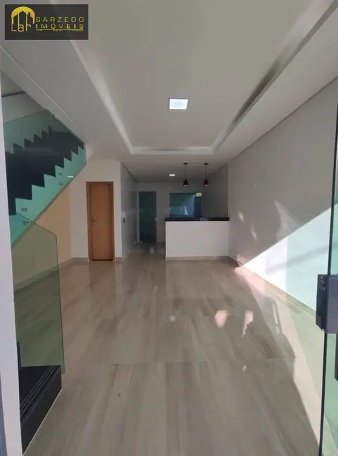 Foto 3 de Casa de Condomínio com 3 quartos à venda, 95m2 em Sarzedo - MG