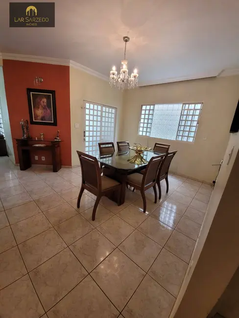 Foto 8 de Casa com 5 quartos à venda, 391m2 em Sarzedo - MG