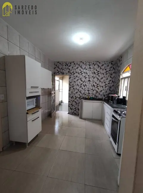 Casa com 4 quartos à venda, 200m2 em Sarzedo - MG - imagem 7 Foto 7 de Casa com 4 quartos à venda, 200m2 em Sarzedo - MG