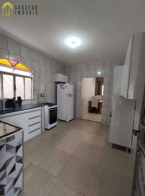 Casa com 4 quartos à venda, 200m2 em Sarzedo - MG - imagem 6 Foto 6 de Casa com 4 quartos à venda, 200m2 em Sarzedo - MG